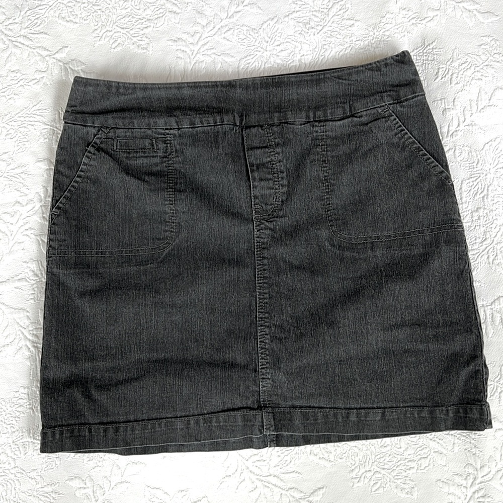 Pretty skirt with built in short